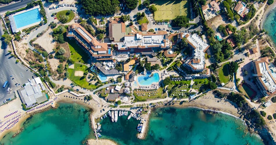 Coral Beach Hotel & Resort