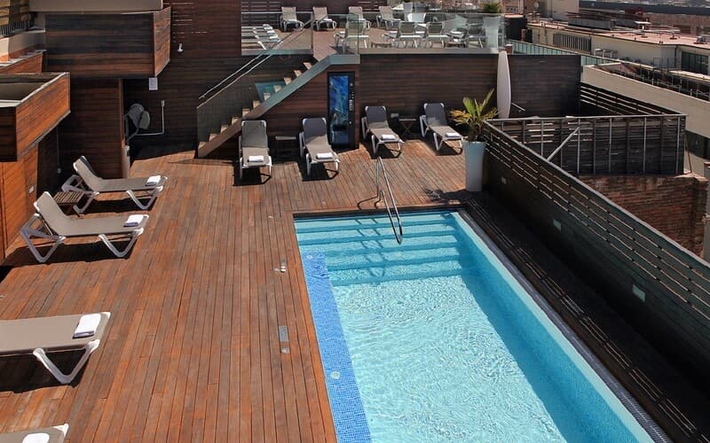 Lleo Hotel