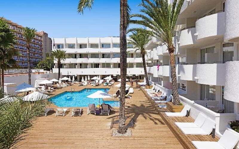 Palmanova Beach Apartments by TRH