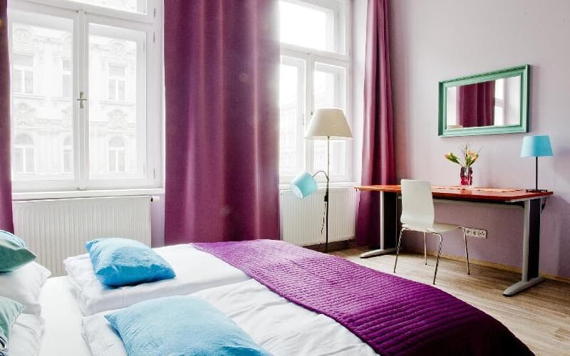 Royal Court Legerova